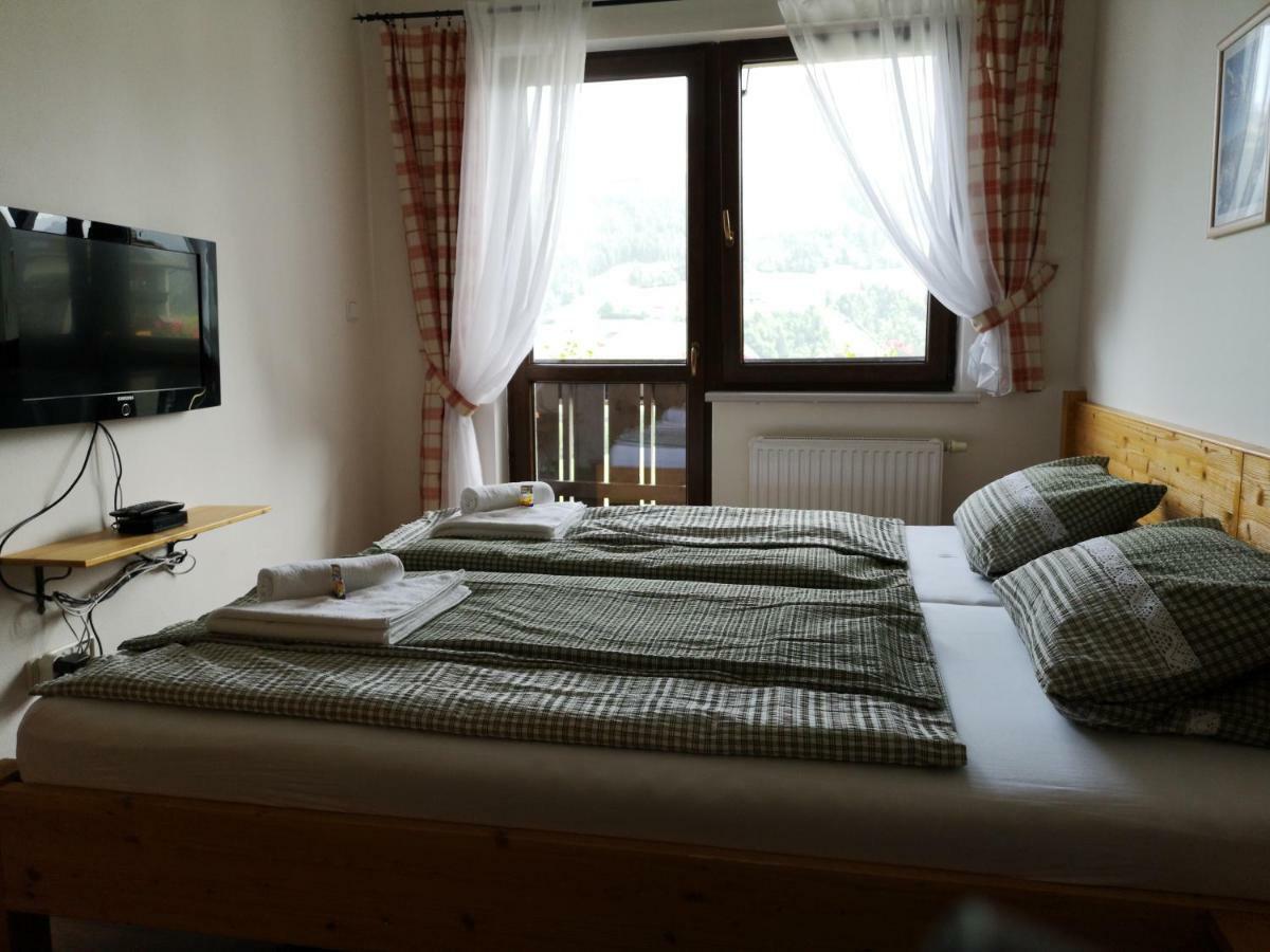 Pension Gemshorn Hainzenberg Buitenkant foto