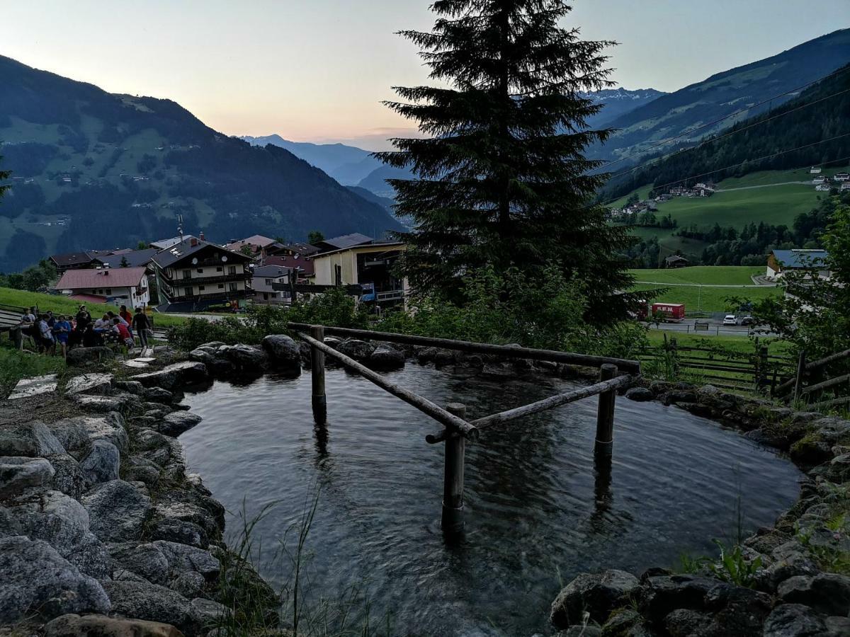 Pension Gemshorn Hainzenberg Buitenkant foto